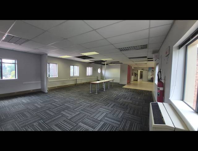 197M² OFFICE TO LET IN BEDFORDVIEW